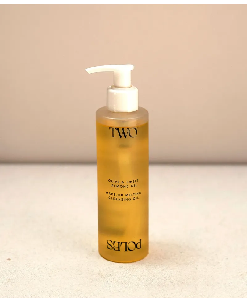 Two Poles Make up melting Cleansing Oil 190ml